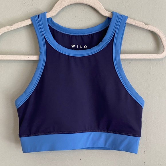 Wilo Women’s Blue High Neck Sports Bra Size Medium - Picture 1 of 6